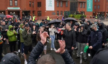 Celtic fans brave the elements to protest against board