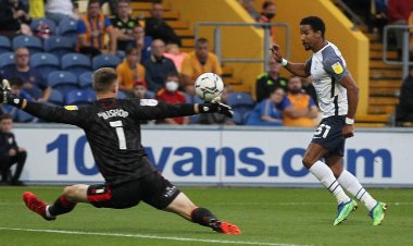 Former Celtic man Scott Sinclair happy to take a central role at Preston North End in bid for goals