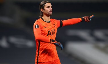 Whiteman posts on Instagram after Tottenham exit, Alderweireld responds