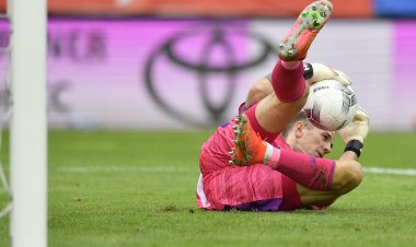 Celtic fans react to Joe Hart's display against Jablonec | Sportslens.com