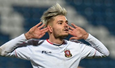 Celtic target Kristijan Lovric drops social media transfer clue