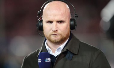 John Hartson critical of Carl Starfelt moment in latest Celtic game