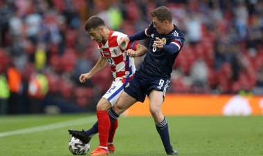 Celtic prioritise right-back Josip Juranovic but are set to miss out on striker Thomas Henry