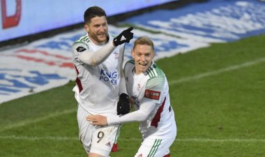 Celtic miss out on Davies as Gent near move for Henry | The Celtic Star