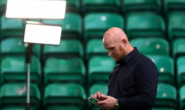 “I’m absolutely positive of that” - John Hartson says new deal offered to Celtic star