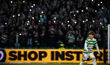 John Hartson turns Celtic tour guide as Guy Mowbray left awestruck by 67 tribute