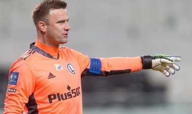 The brilliant footage of Artur Boruc embracing new Celtic signing - 67 Hail Hail