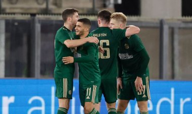 Rangers could crumble but Celtic need to take foot off pedal says Chris Sutton