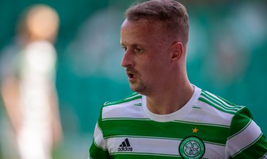 Celtic's out-of-favour Leigh Griffiths in Dundee for medical ahead of loan deal