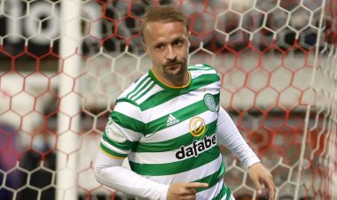 Celtic striker Leigh Griffiths rejected late bid from Scottish side ahead of Dundee move