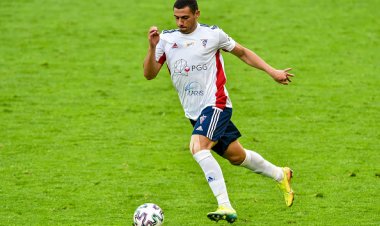 Celtic Sign Striker Giorgos Giakoumakis - Last Word on Football