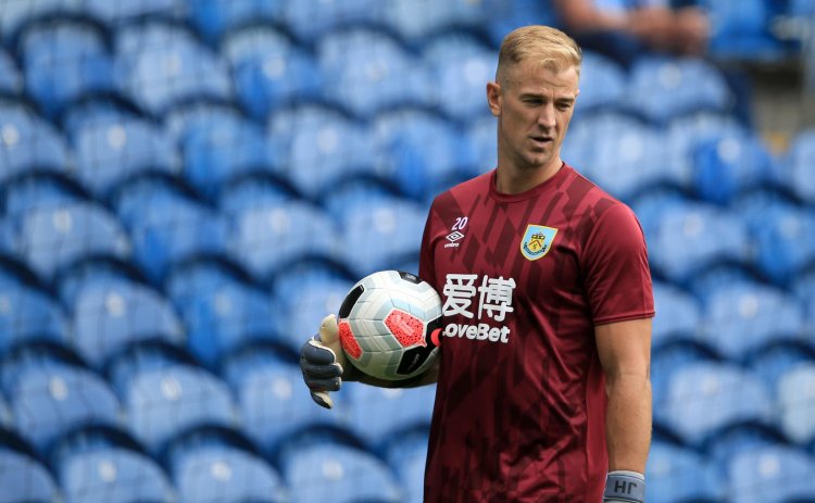 Former Burnley and England goalkeeper set for move to Scottish giants Celtic