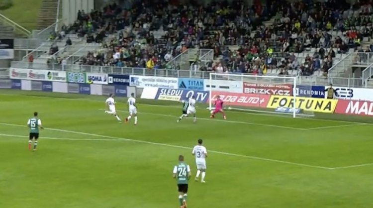Video: Celtic defence frailties laid bare as Jablonec pull one back |