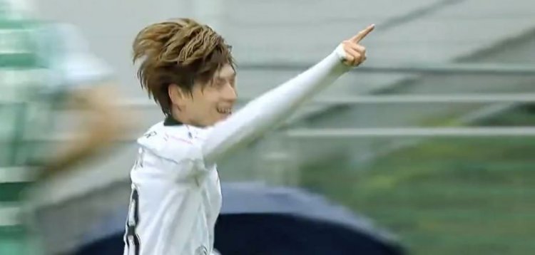 Video: Excellent goal from Furuhashi on his first Celtic start | The C