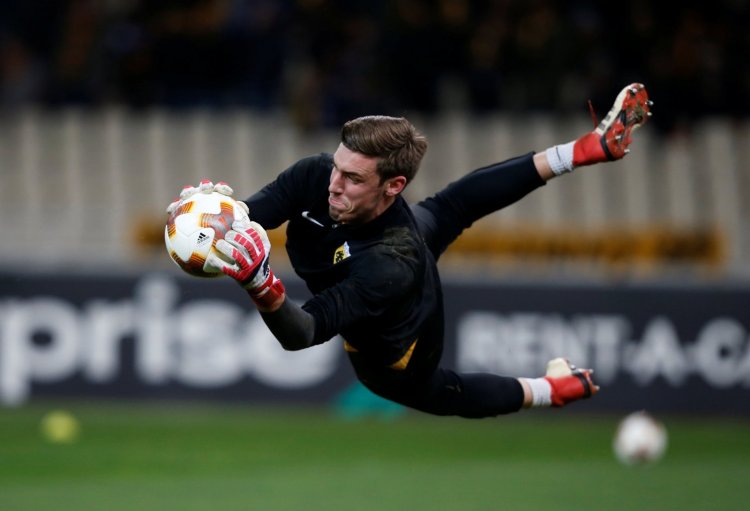 Celtic: Vasilis Barkas edges closer to Parkhead exit