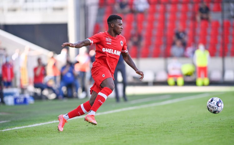 Report: Celtic refuse to meet £5m-plus Royal Antwerp valuation for Aurelio Buta - 67 Hail Hail
