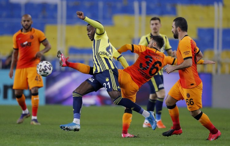 Celtic monitoring Bright Osayi-Samuel