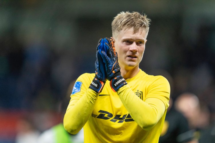 Departing Schiphol, Destination Paradise, Rookie Keeper | The Celtic S