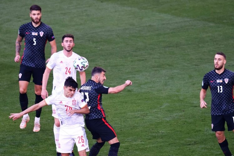 Virals: Celtic page issues flurry of updates on top target; bid made