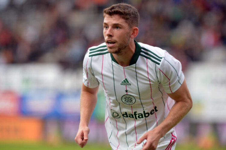 Burnley keen to sign Celtic midfielder Ryan Christie | Sportslens.com