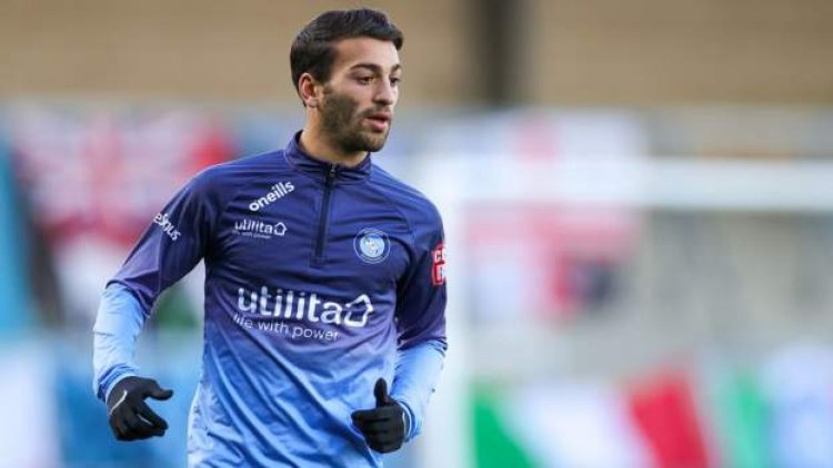 Crewe sign Kashket and Robertson