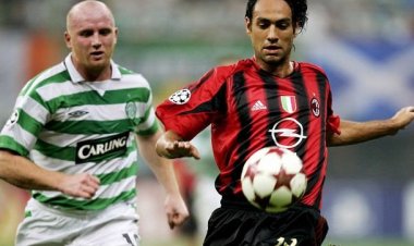 Photo Of The Day: John Hartson Applies Pressure In The San Siro | The