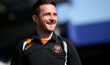 ‘Having a laugh’ – Rangers legend slaps down Celtic fan theories as he lauds transfers