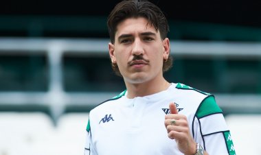 Hector Bellerin labels prospect of facing Celtic as "special"