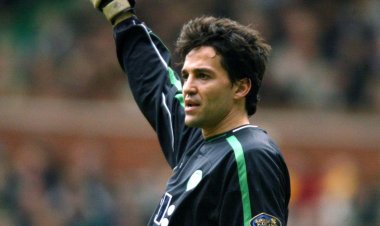 Former Celtic keeper makes 'head over heart' Real Betis prediction