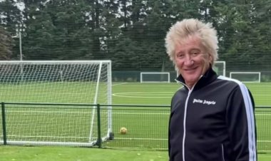 Rod Stewart backs Rangers over Chris Sutton and Neil Lennon call