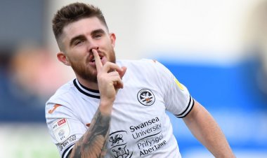 Ryan Manning 'clobbered', Robbie Brady twist and Swan offered 'lifeline'