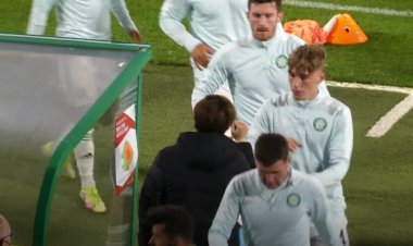 Kyogo Furuhashi's Celtic warm up routine shows his popularity