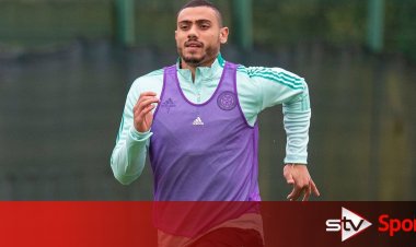 Giakoumakis set for Celtic debut despite calf injury fears