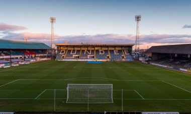 Leigh Griffiths charged by SFA over flare incident during Dundee vs St Johnstone