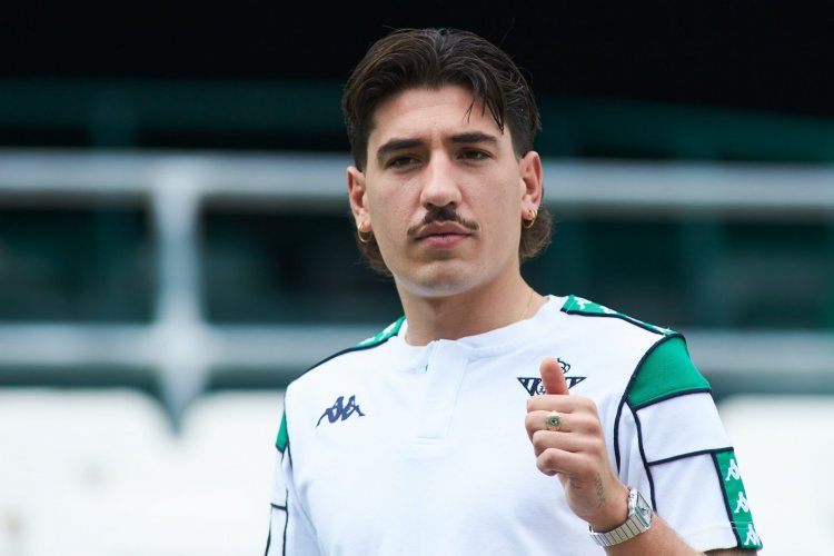 Hector Bellerin labels prospect of facing Celtic as "special"