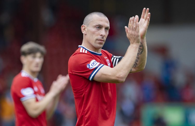Celtic were desperate to keep Scott Brown, insists Aberdeen boss Stephen Glass
