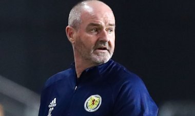 Scotland boss Clarke relaxed over future