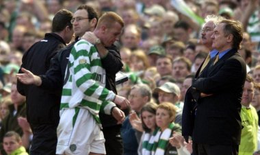 Stephen Crainey takes first steps into management with Celtic legend on his mind