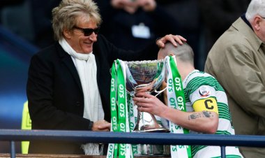 ‘You’re a Clown’ – Rod Stewart Not Amusing Some Fans After Celtic Stunt