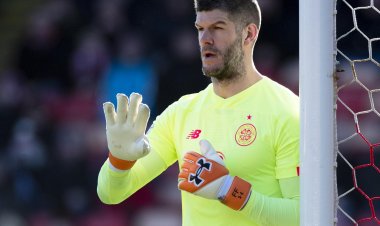 Fraser Forster opens up on 'easy' Celtic decision after returning to Southampton first-team