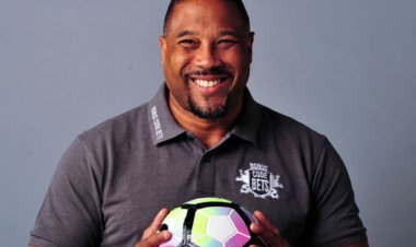 John Barnes urges Arsenal to consider move for 23-year-old
