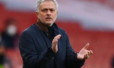 Celtic: Mourinho in Hoops running