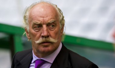 What Dermot Desmond has reportedly promised Eddie Howe at Celtic is great news for fans - 67 Hail Hail