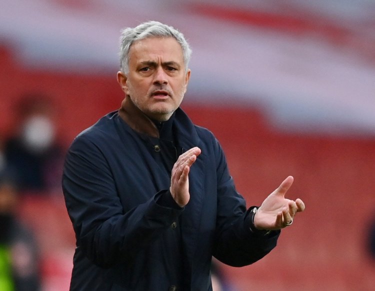 Celtic: Mourinho in Hoops running