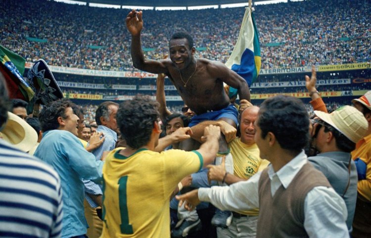 Club of Neymar and Pele join Celtic in commercial link - 67 Hail Hail