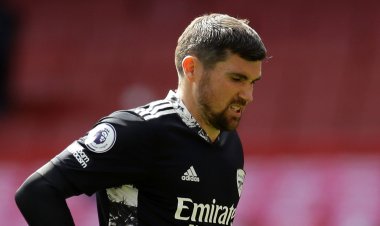 Mat Ryan: Celtic considering move for Brighton goalkeeper