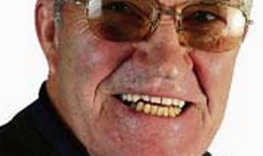 Celtic send heartfelt message to Bhoys and Blues great Bertie Auld
