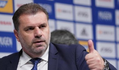Celtic boss Postecoglou out of quarantine