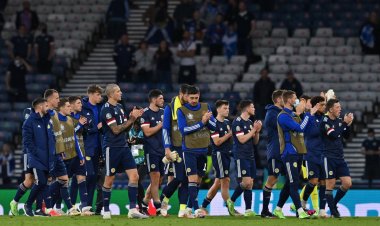 Meagre minutes as international bhoys bow out