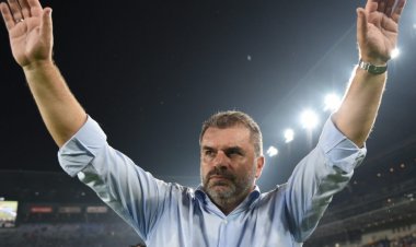 Postecoglou on being second-choice to Howe, the jump to Celtic; bats away journalist question with ease - 67 Hail Hail